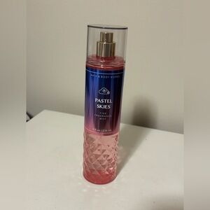 Bath & Body Works Pastel Skies Fragrance Mist
